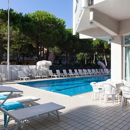 Hotel Sahara 3*