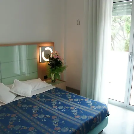 Hotel Sahara