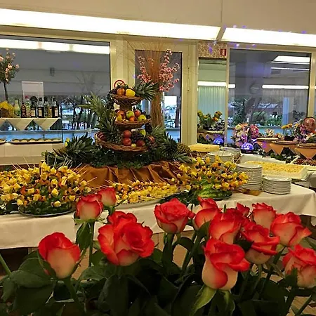 Sahara Hotel 3*