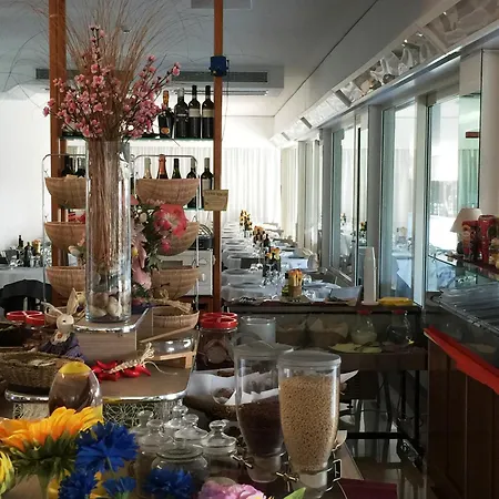 Sahara 3* Milano Marittima