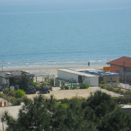 Sahara Hotel 3*