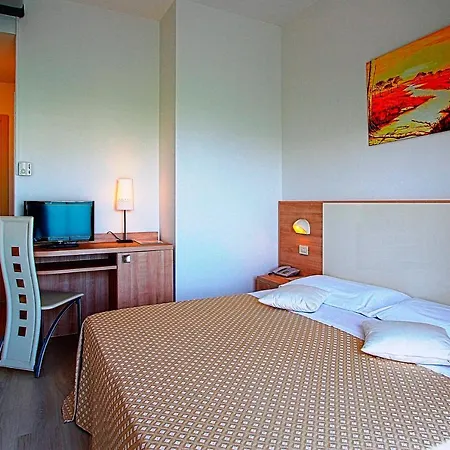 Hotel Sahara
